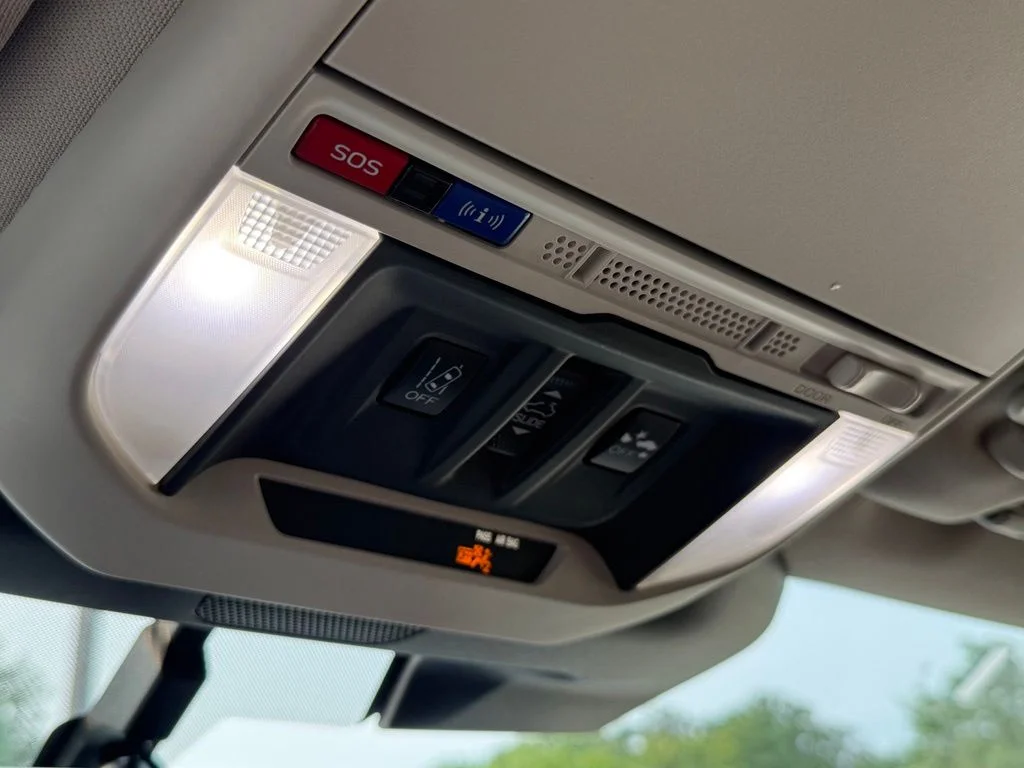 Used 2023 White Subaru Touring image 20