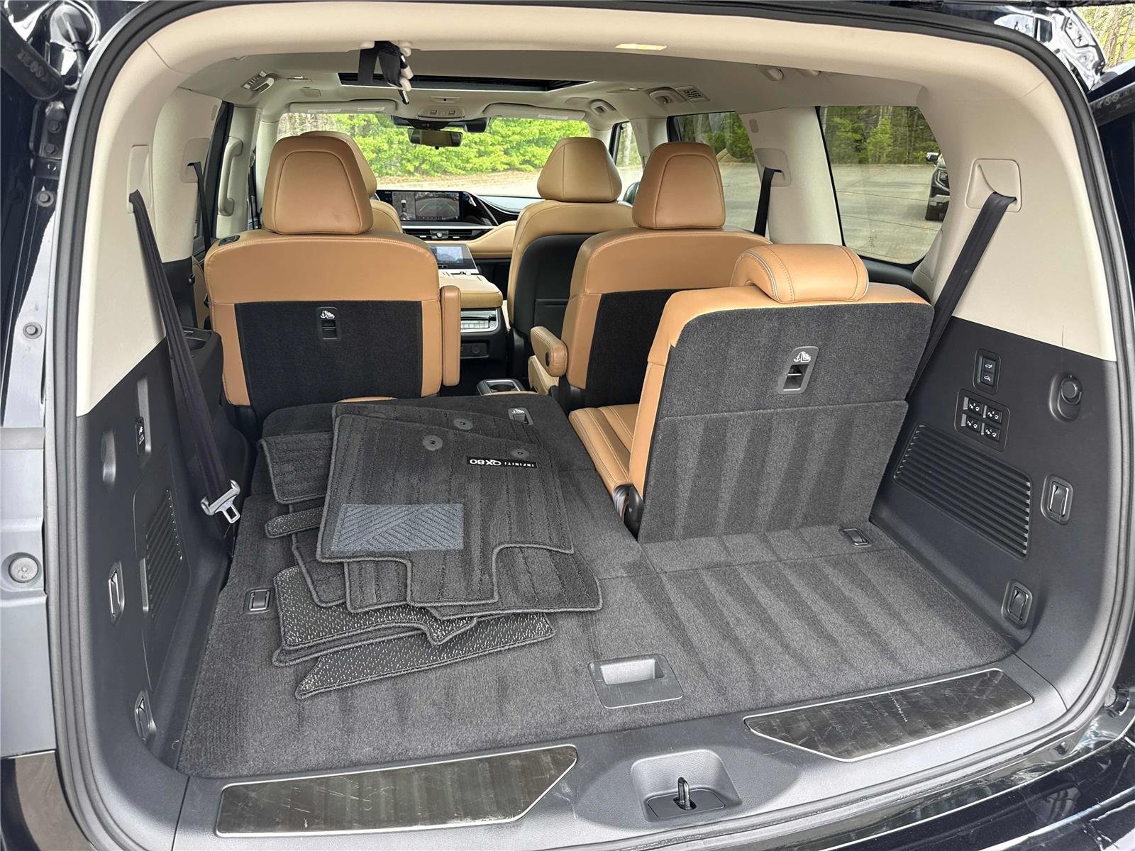 Certified Used 2025 Mineral Black INFINITI SENSORY image 31
