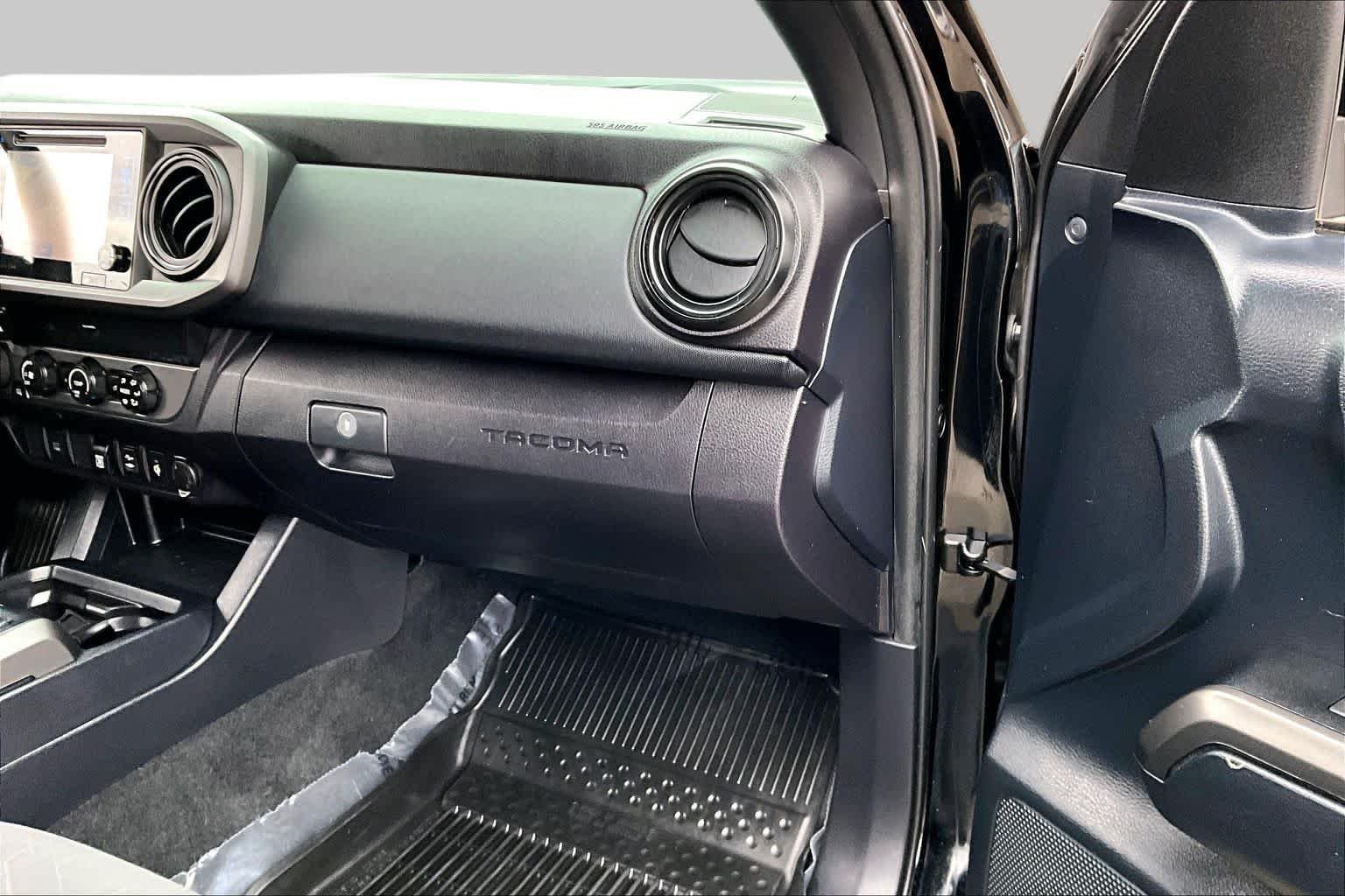 Used 2019 Midnight Black Metallic Toyota TRD Off Road image 18