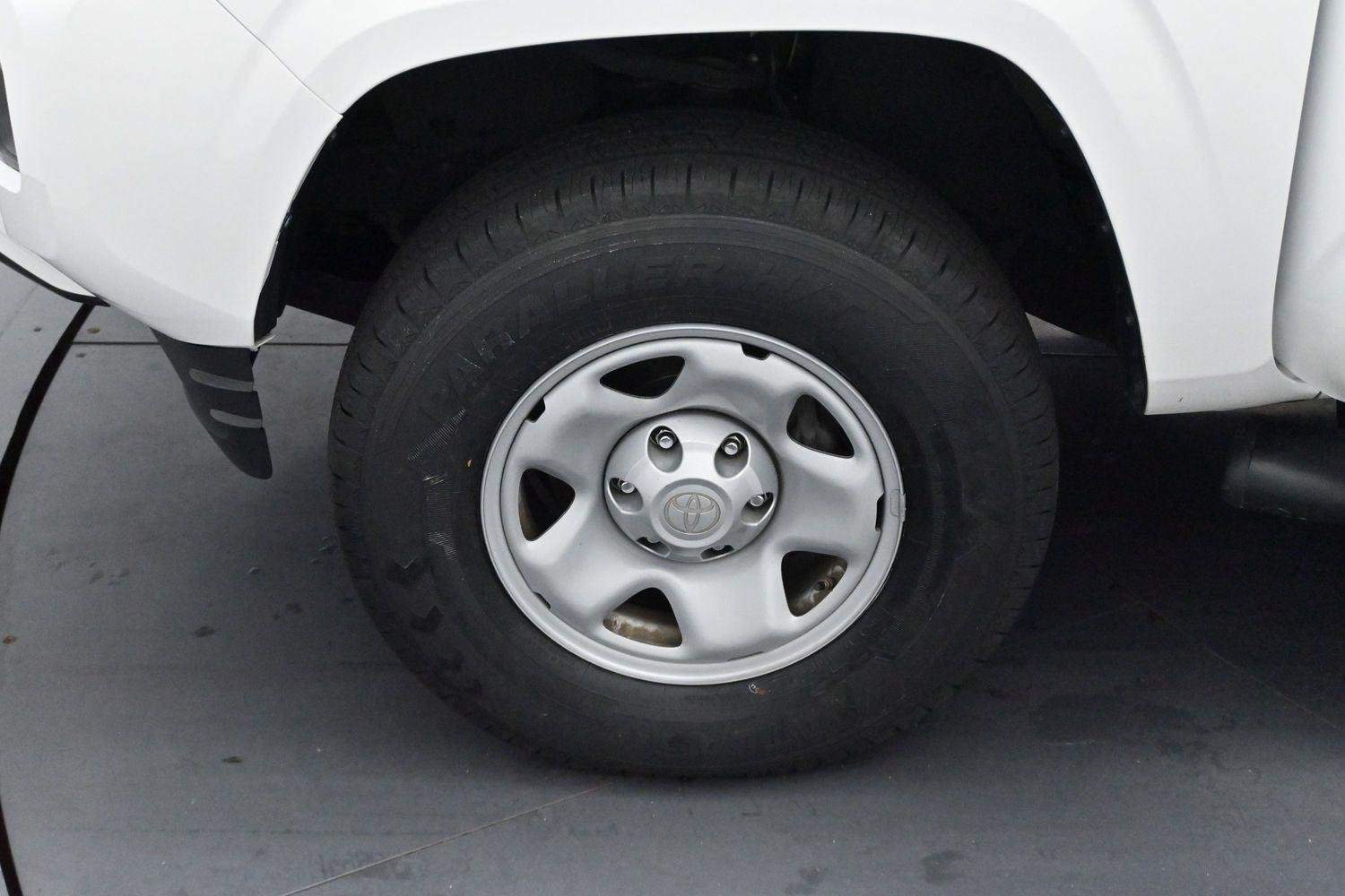 Used 2023 White Toyota SR image 29