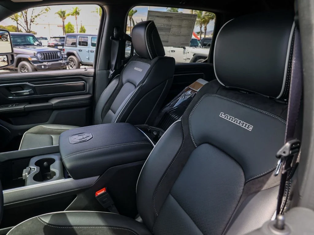 New 2026 Granite Crystal Metallic Clear-Coat Exterior Paint RAM Laramie Night Edition image 14