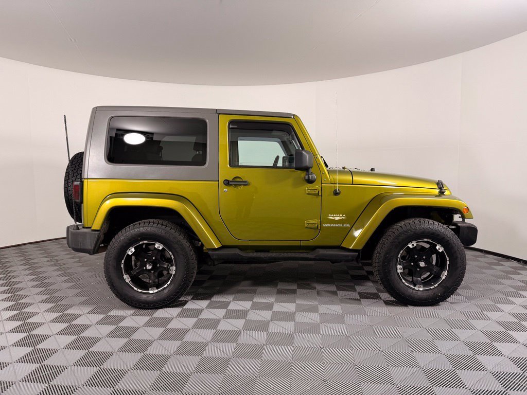 Used 2007 Green Jeep Sahara image 7