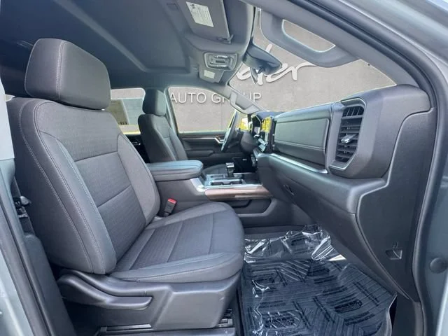 Used 2023 STERLING GRAY METALLIC Chevrolet RST image 24