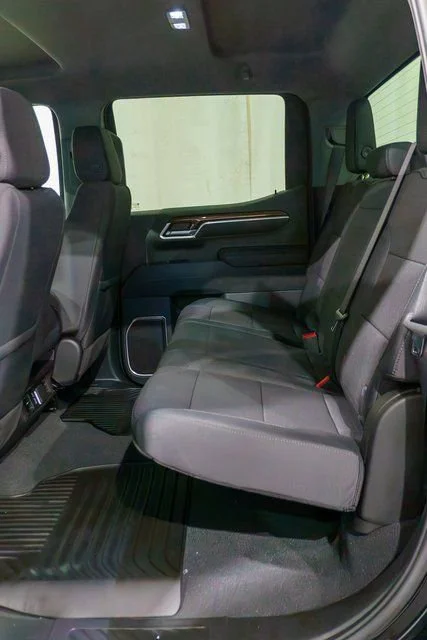 2026 Chevrolet Silverado 1500 LT - Photo 9