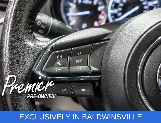 Used 2022 White Mazda Touring Plus image 26