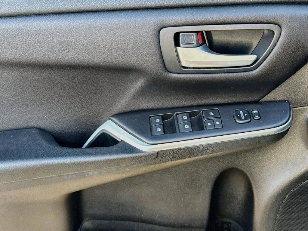 Used 2017 Celestial Silver Metallic Toyota LE image 11