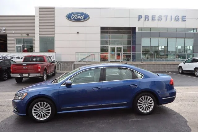 Used 2017 Blue Volkswagen 1.8T SE image 4