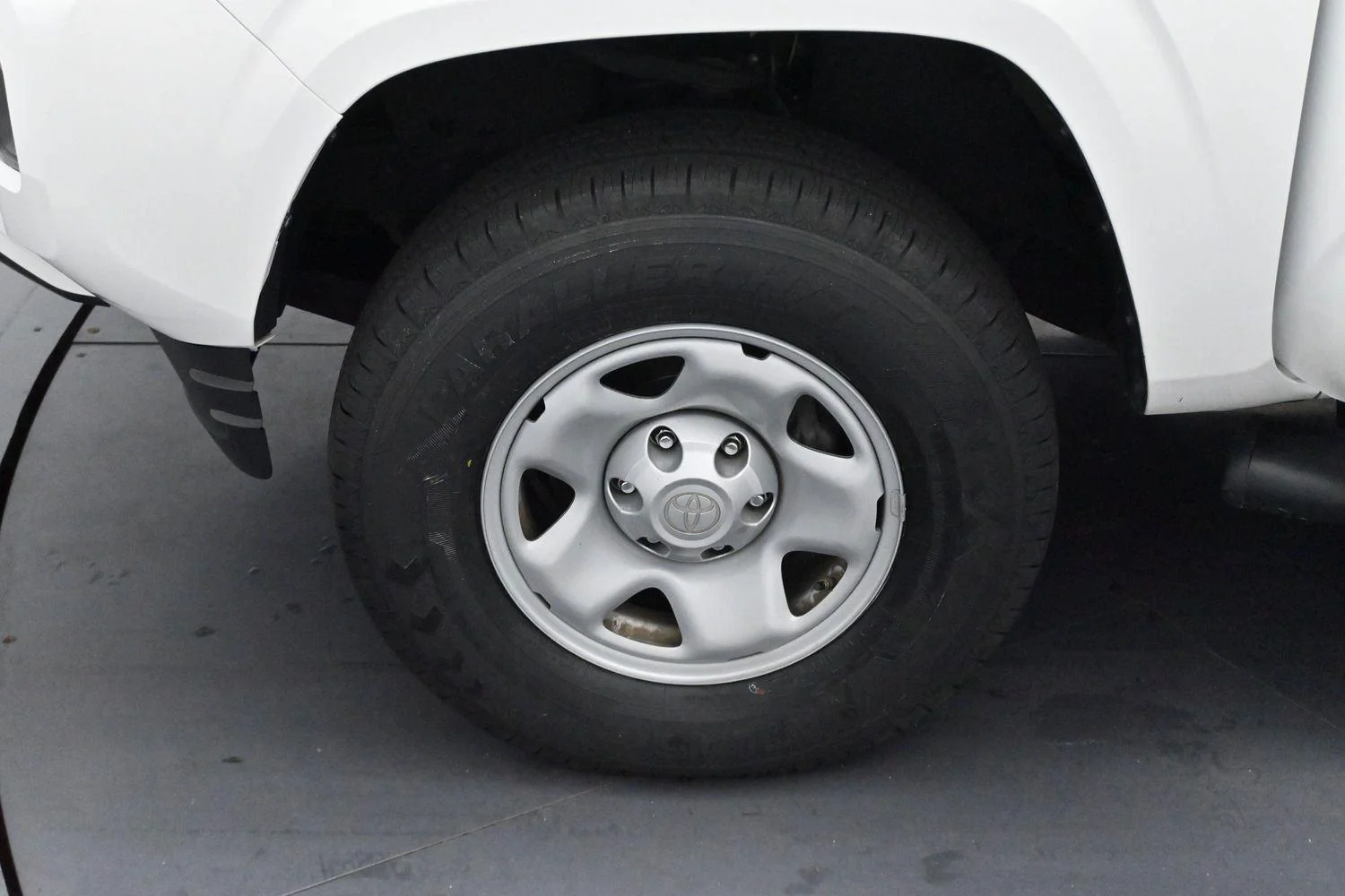 Used 2023 White Toyota SR image 29