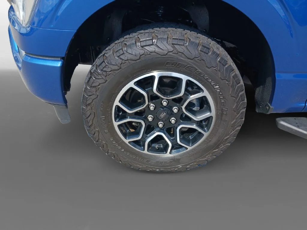 Used 2022 Blue Ford XLT image 15