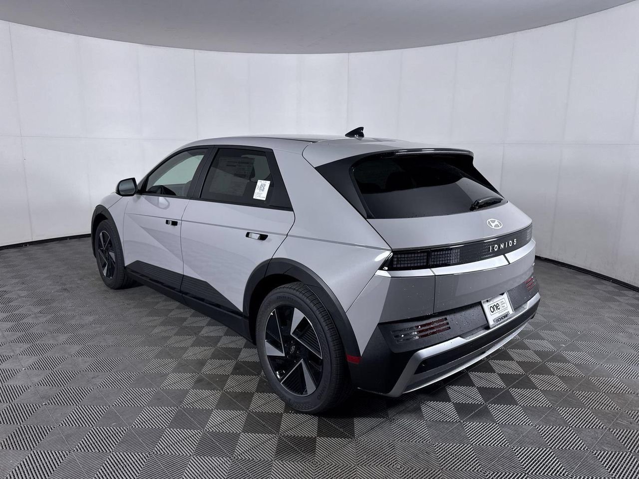 New 2027 Cyber Gray Hyundai SE image 7