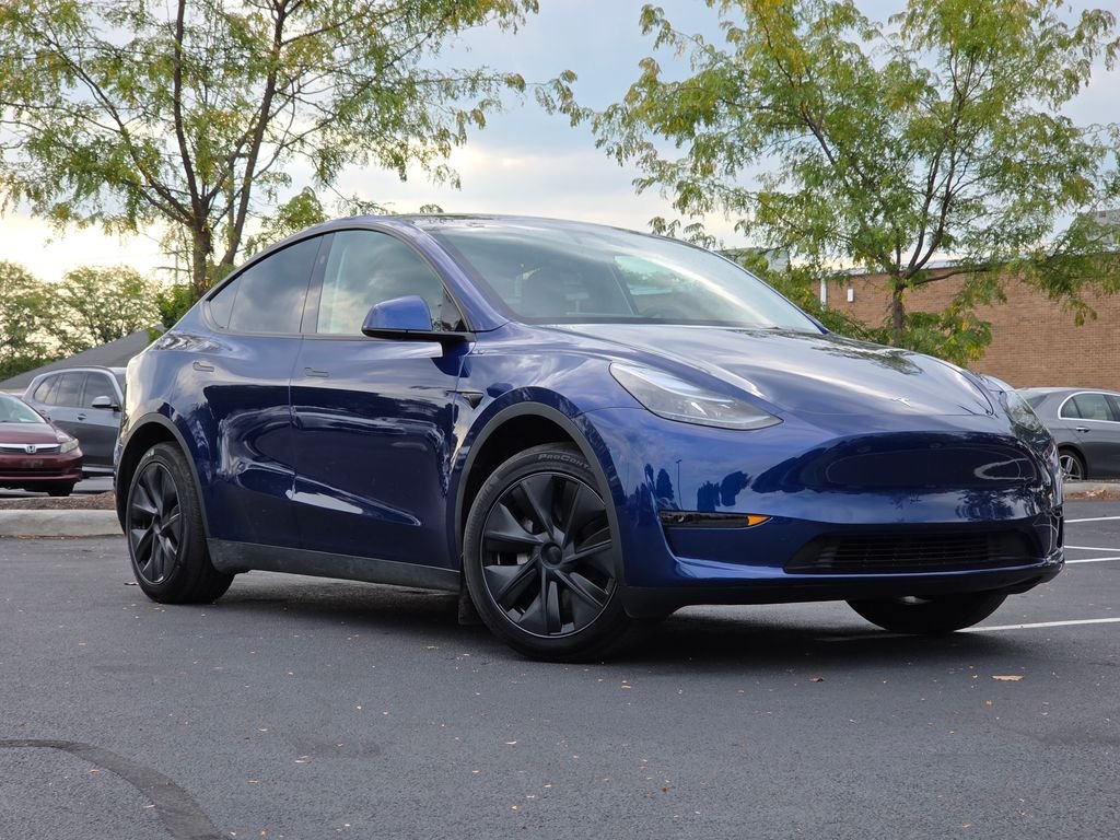 Used 2024 Tesla Model Y Long Range with VIN 7SAYGDED4RF205596 for sale in Dublin, OH
