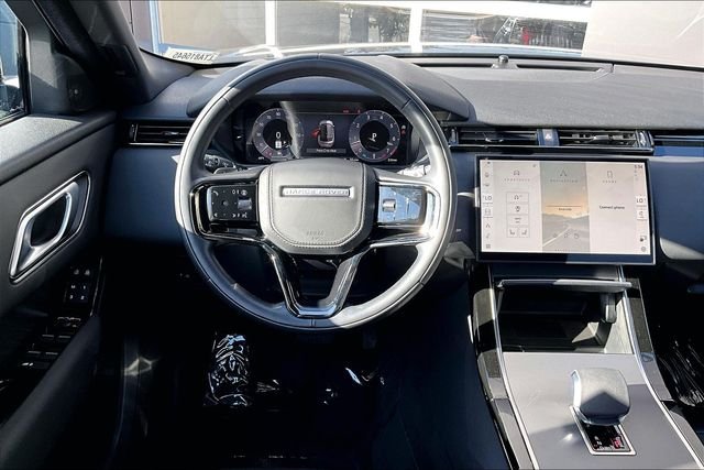 Used 2026  Land Rover S image 5