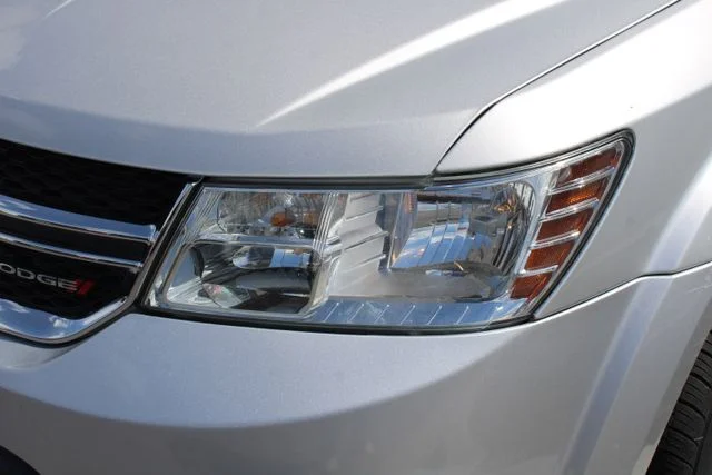 Used 2012 Silver Dodge SXT image 11