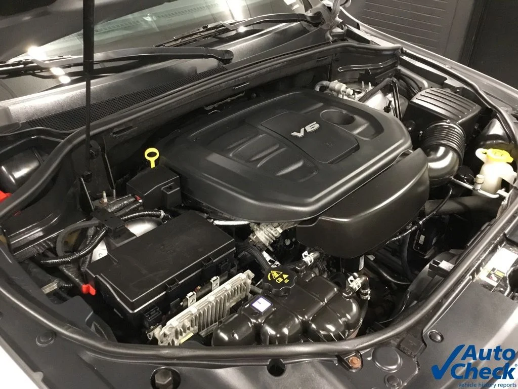 Used 2016 Silver Jeep Limited image 43