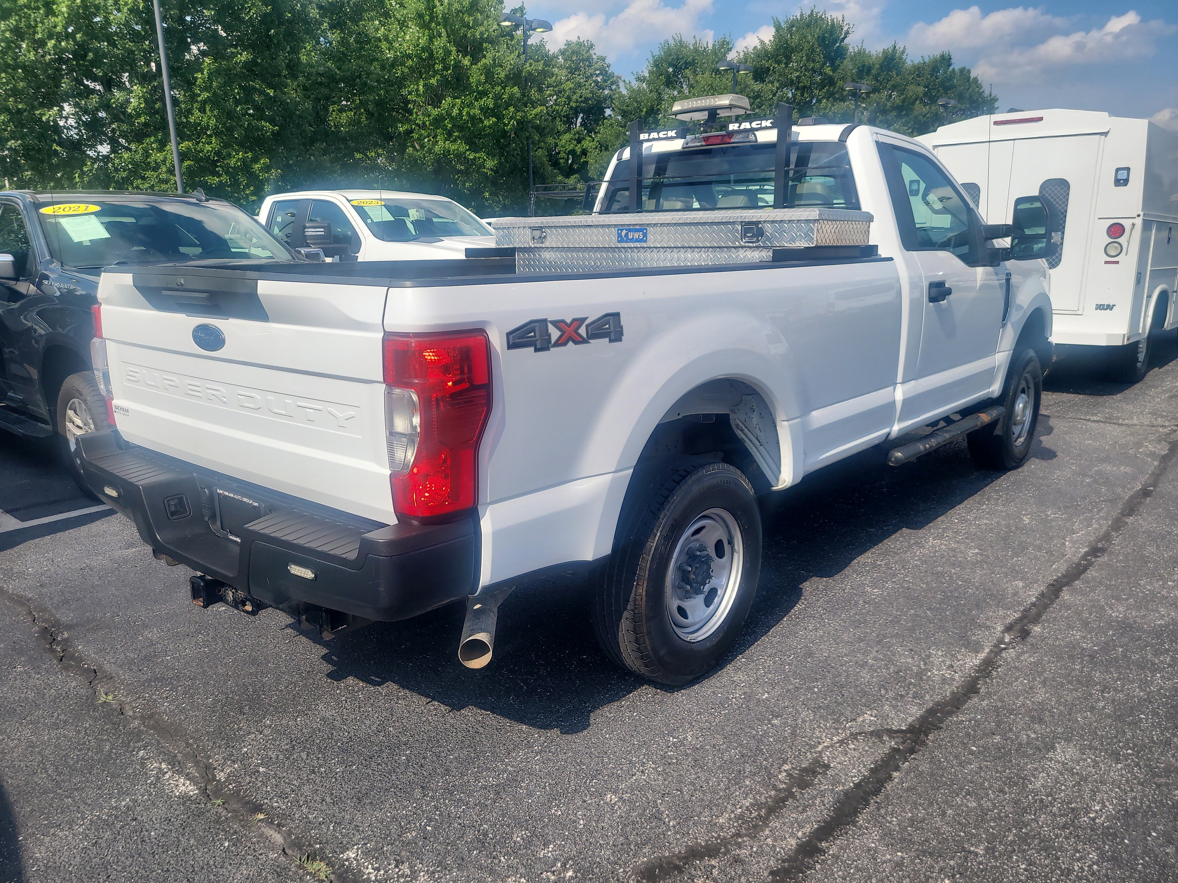 Used 2020 Oxford White Ford XL image 3