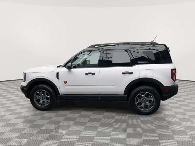 Used 2024 Oxford White Ford Badlands image 35
