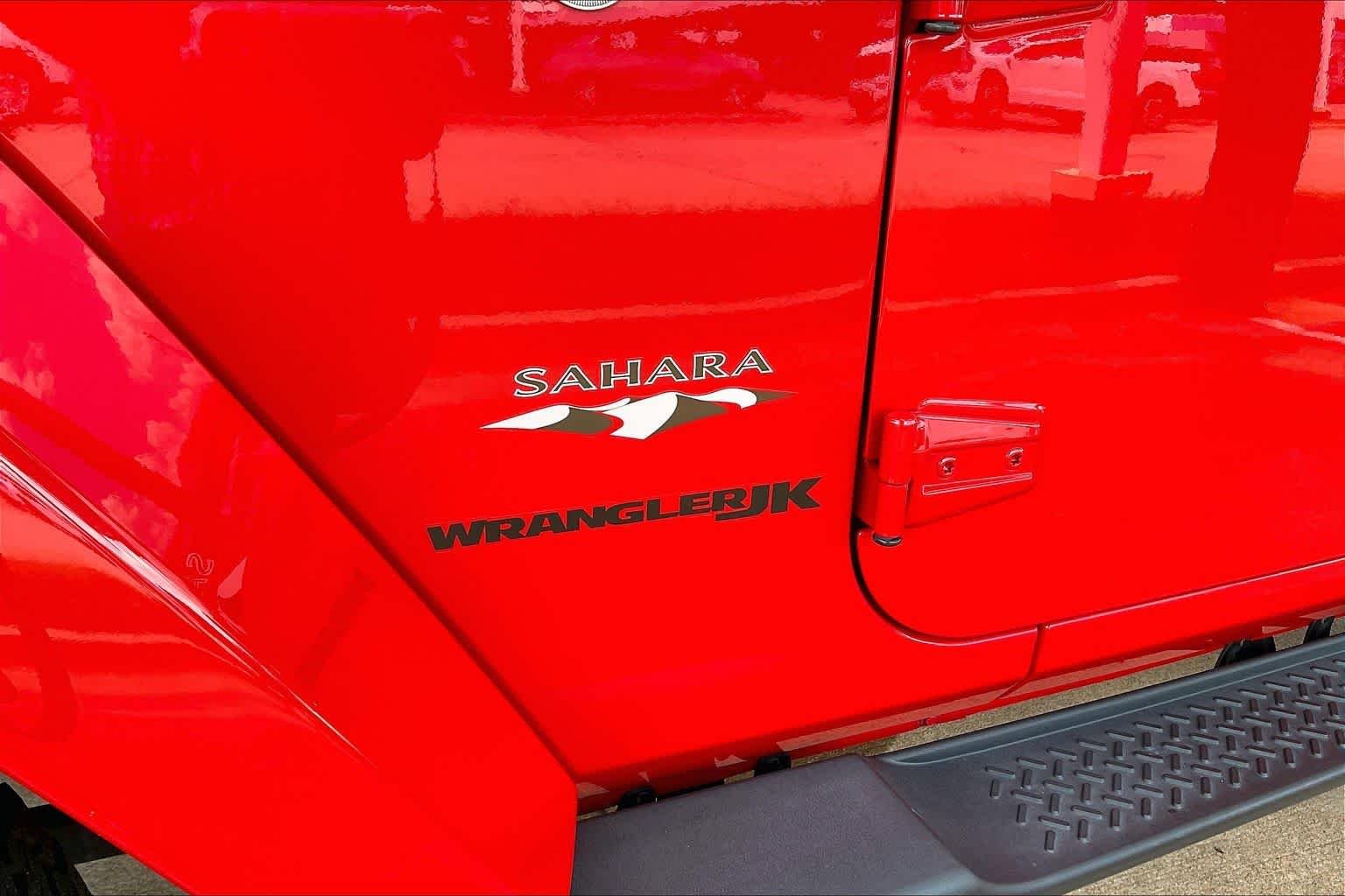 Used 2018 Firecracker Red Clearcoat Jeep Sahara image 10
