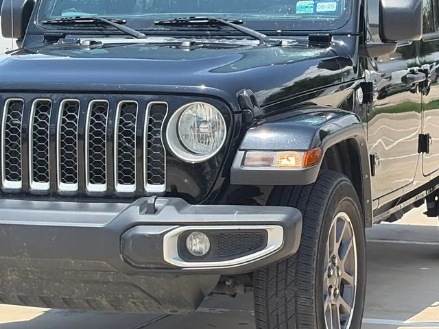 Used 2023 Black Jeep Overland image 4