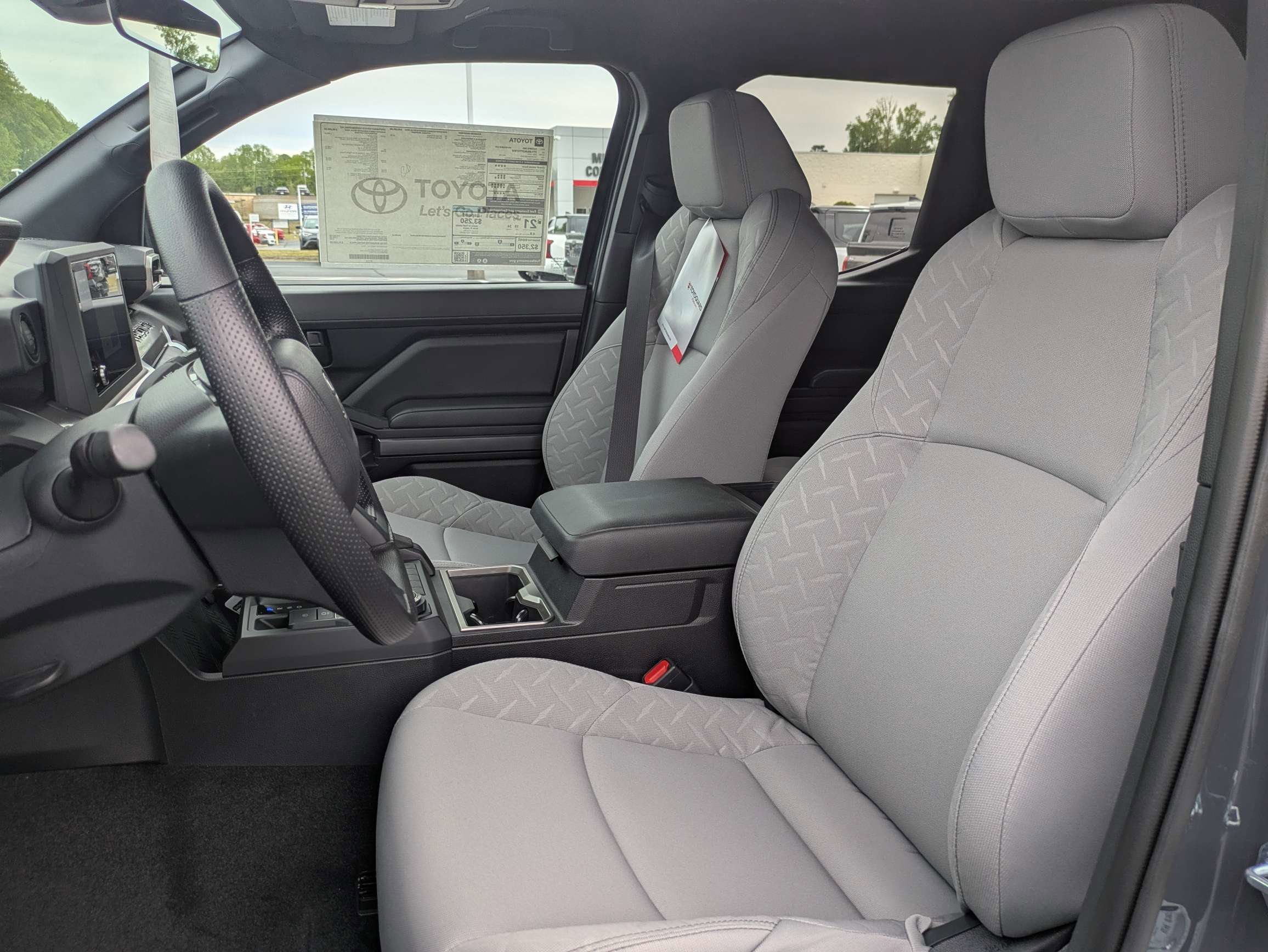 2026 Toyota Tacoma SR5 - Photo 20