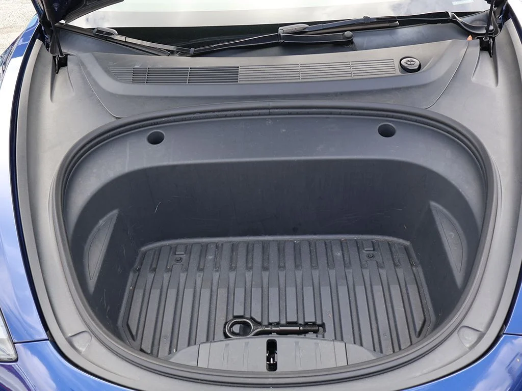 Used 2023 Blue Tesla Base image 23