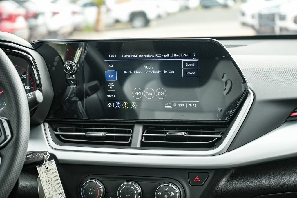 2026 Chevrolet Trax RS - Photo 13