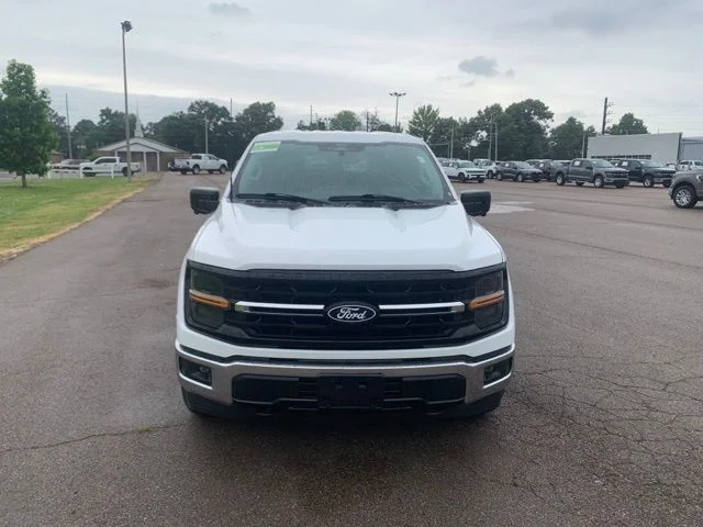 Used 2024 White Ford XLT image 2
