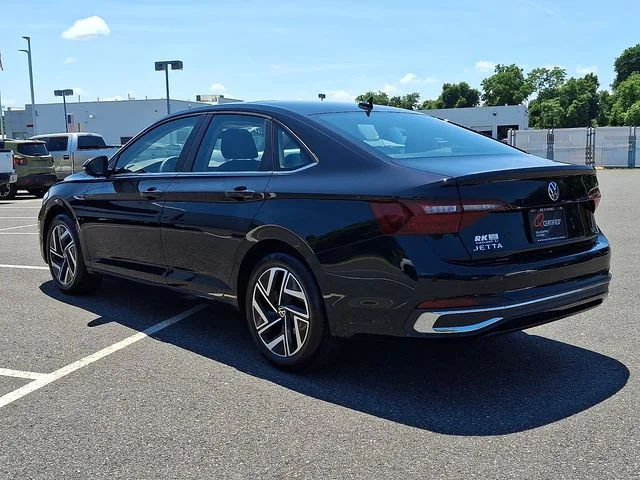 Used 2024 Black Volkswagen 1.5T SEL image 5