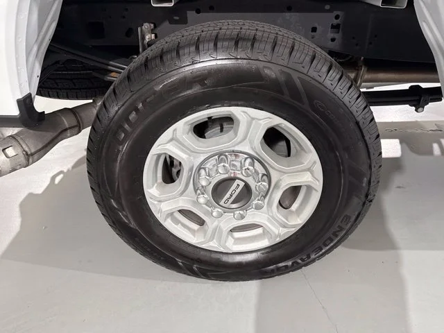 Used 2025 White Ford XLT image 9