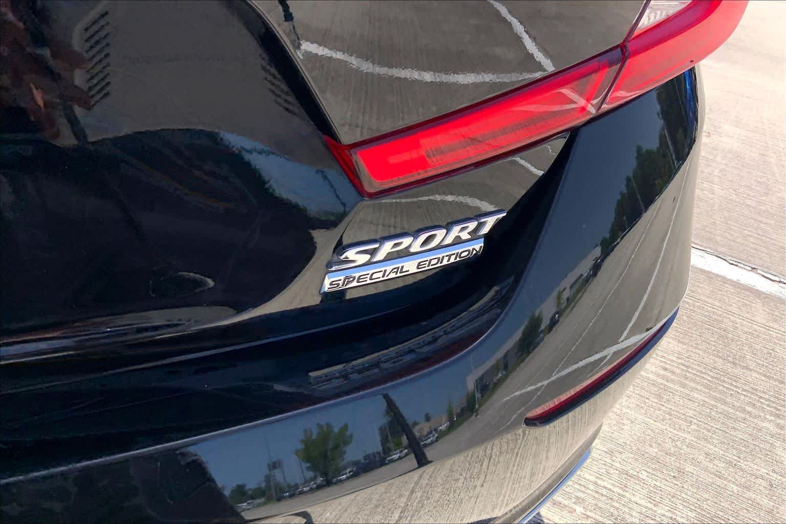 Used 2022 Crystal Black Pearl Honda Sport SE image 10