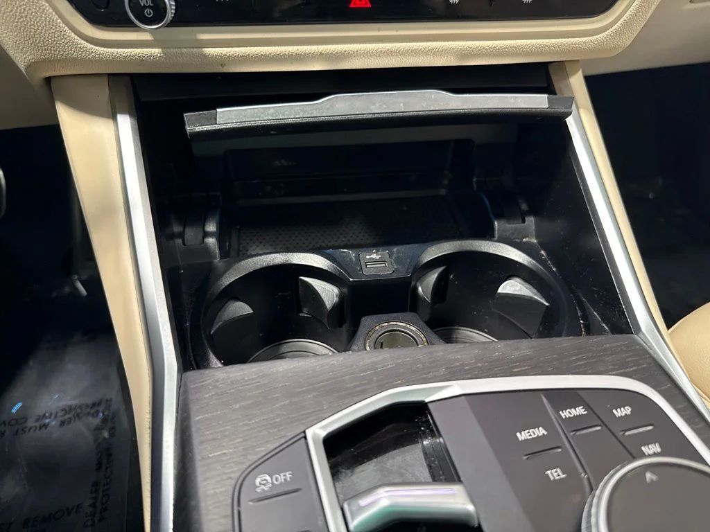 Used 2023 White BMW 330e iPerformance image 19