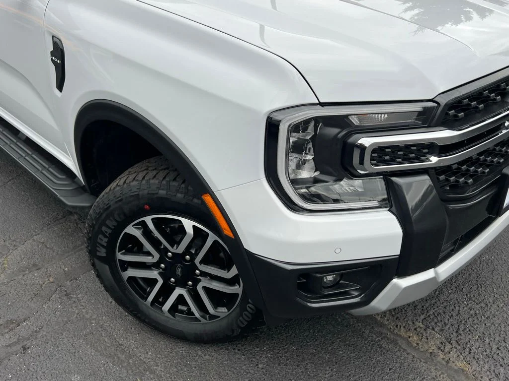 New 2026 Oxford White Ford Lariat® image 2