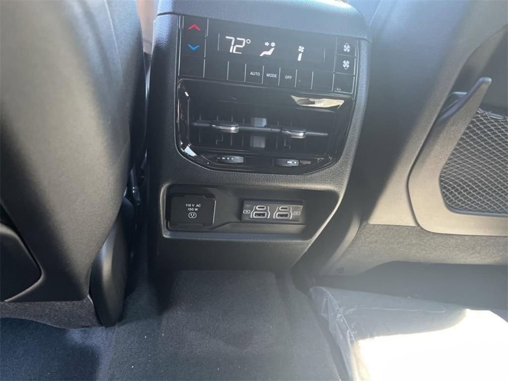 2025 Jeep Grand Cherokee L Altitude - Photo 24
