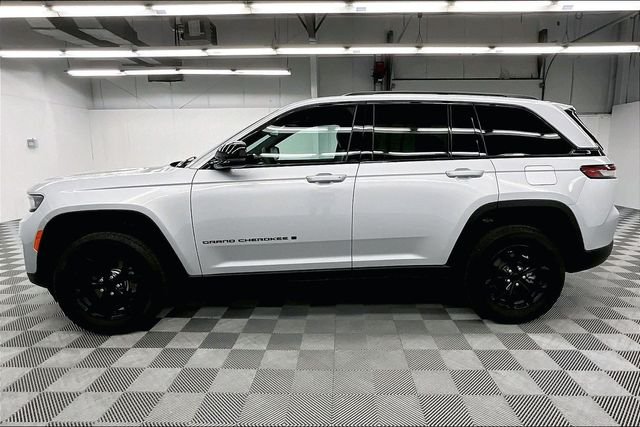 2024 Jeep Grand Cherokee Altitude - Photo 14