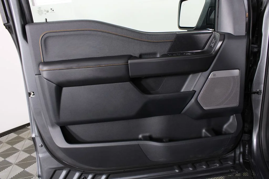 New 2026 Carbonized Gray Metallic Ford Tremor image 10