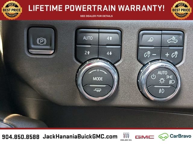 Used 2023 White GMC SLT image 30