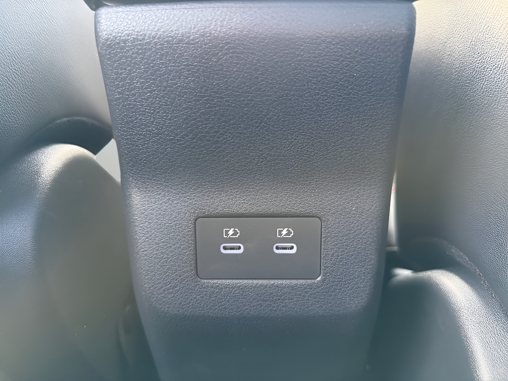 New 2026 White Nissan SR image 24