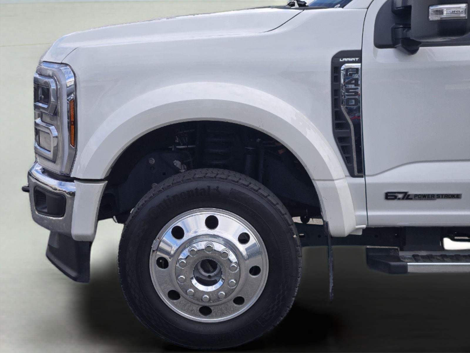 Used 2026 Star White Metallic Tri-Coat Ford Lariat image 7