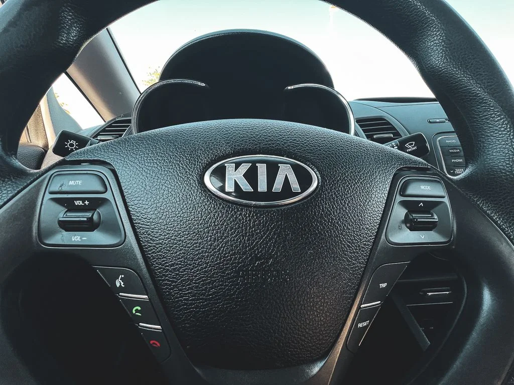 Used 2014 Brown Kia LX image 26
