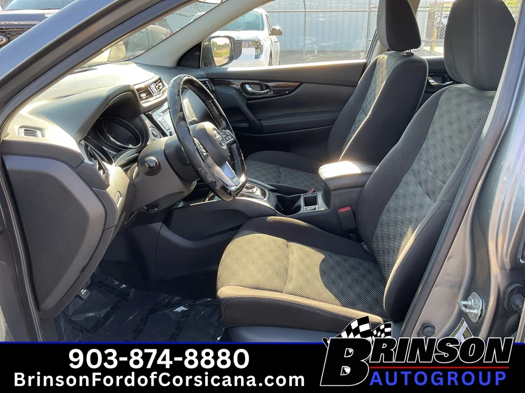 Used 2021 Gun Metallic Nissan SV image 24