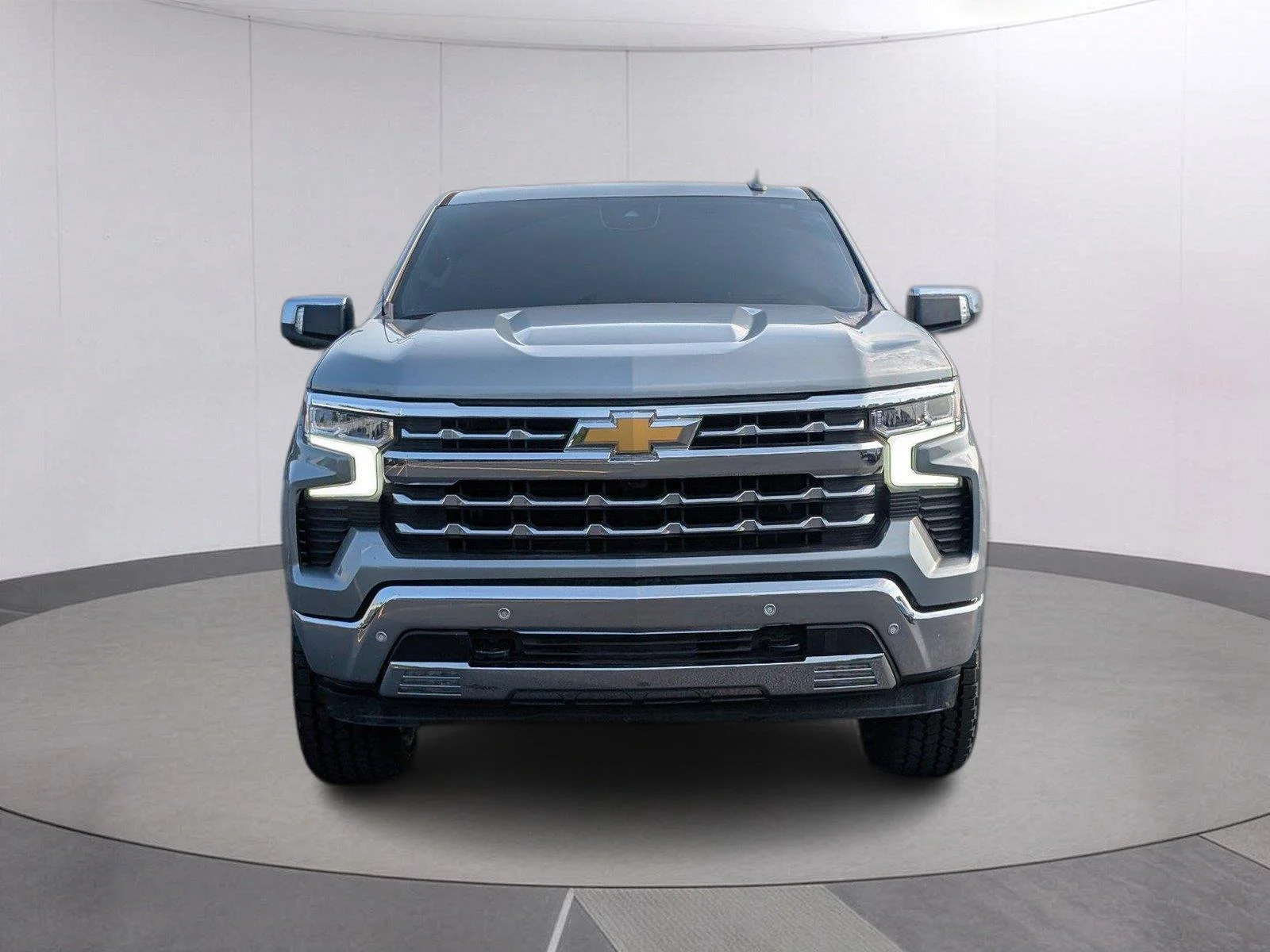Used 2024 Sterling Gray Metallic Chevrolet LTZ image 10