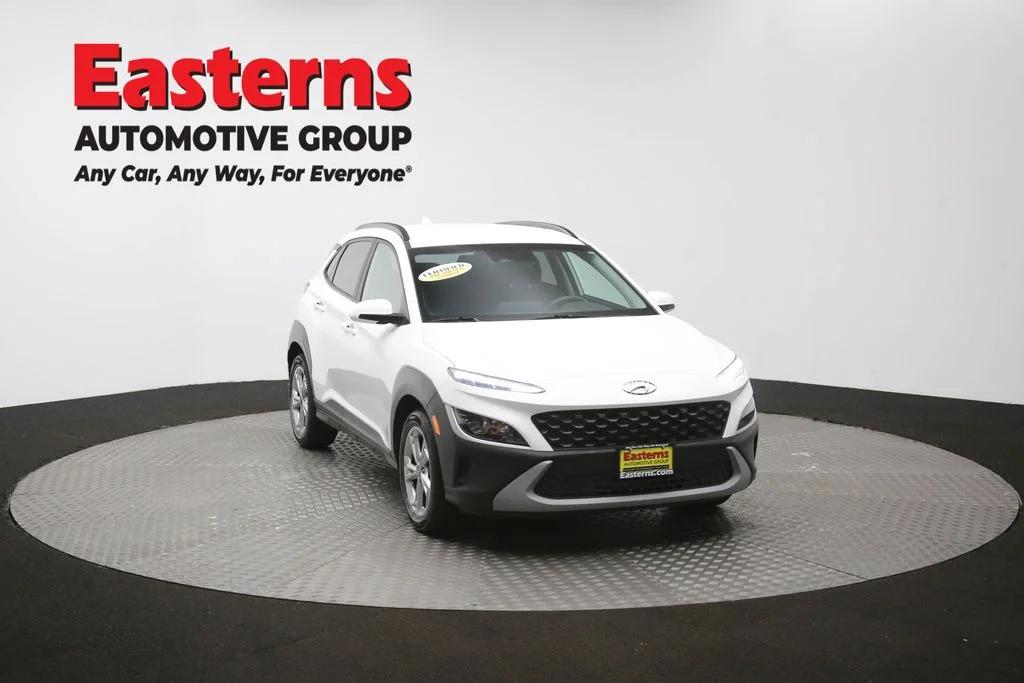 Used 2023 White Hyundai SEL image 49