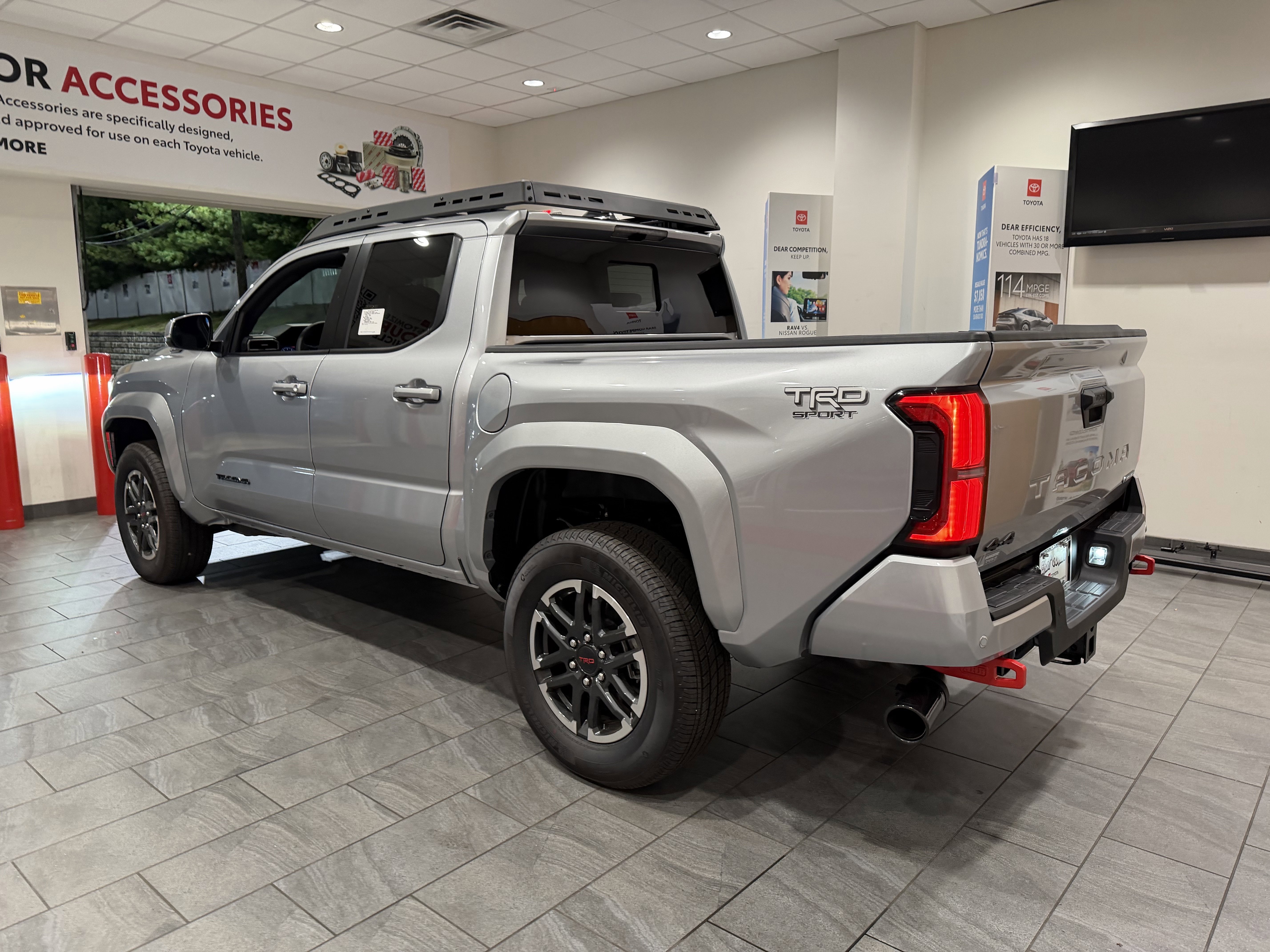 2025 Toyota Tacoma TRD Sport - Photo 54