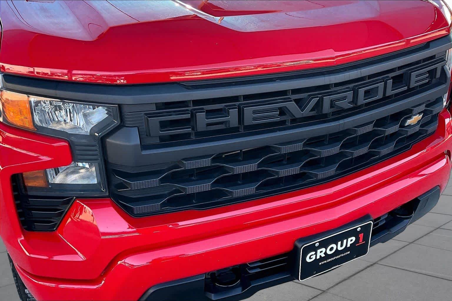 Used 2024 Red Hot Chevrolet Custom image 30
