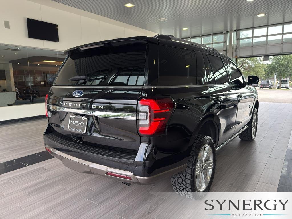 Used 2024 Agate Black Metallic Ford King Ranch image 6