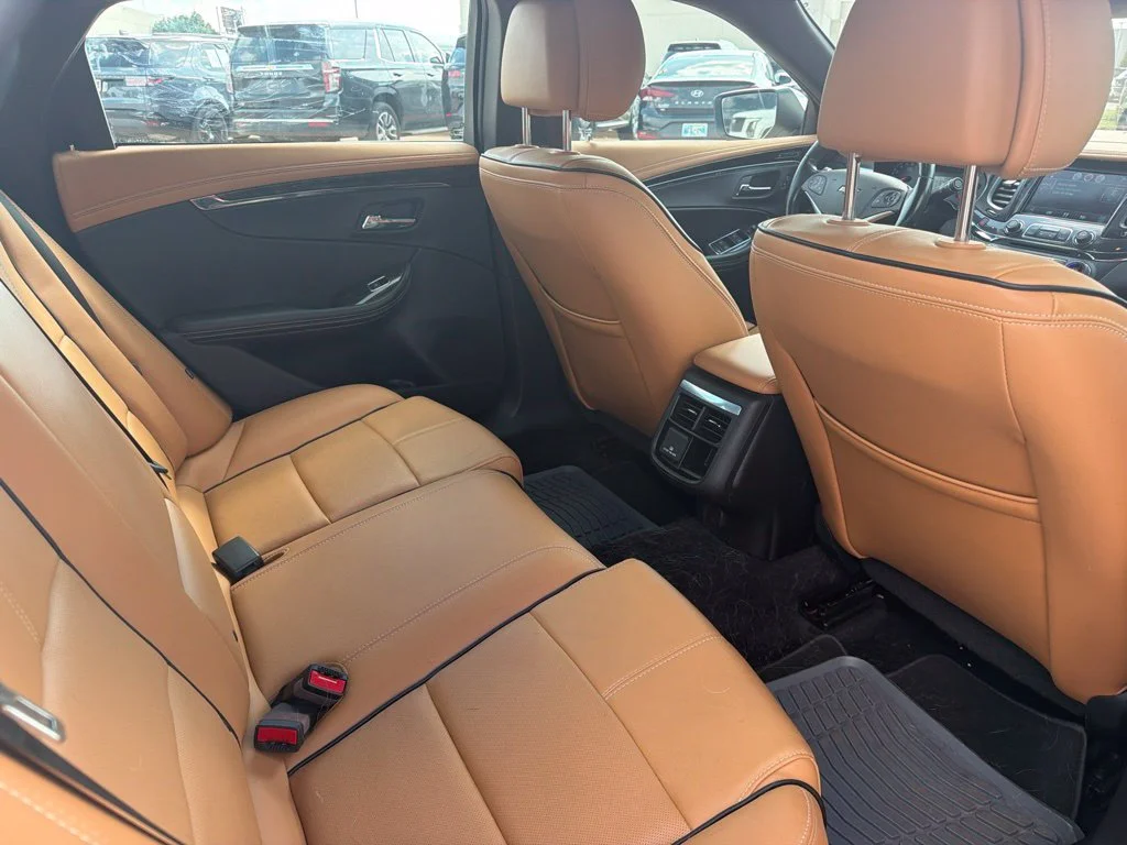 Used 2014 White Chevrolet LTZ image 9