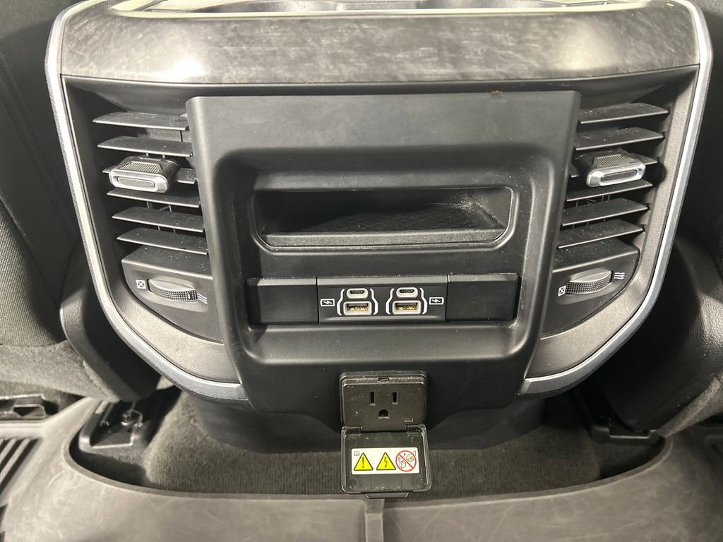 Used 2022 Black Ram Big Horn/Lone Star image 19