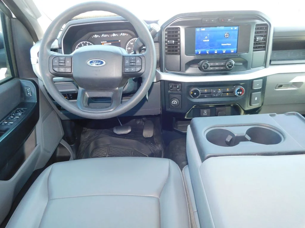 Used 2022 White Ford XL image 19