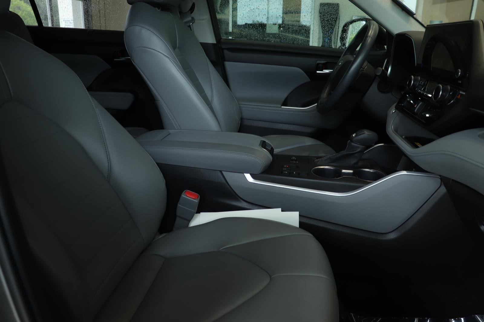 Used 2023 Magnetic Gray Metallic Toyota XLE image 18