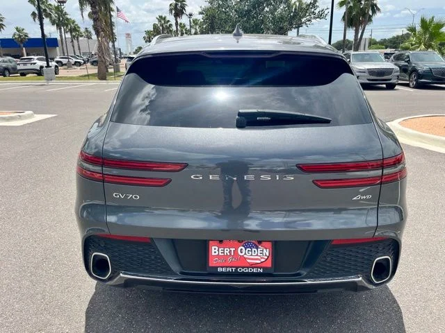 Used 2022 Gray Genesis 2.5T image 7