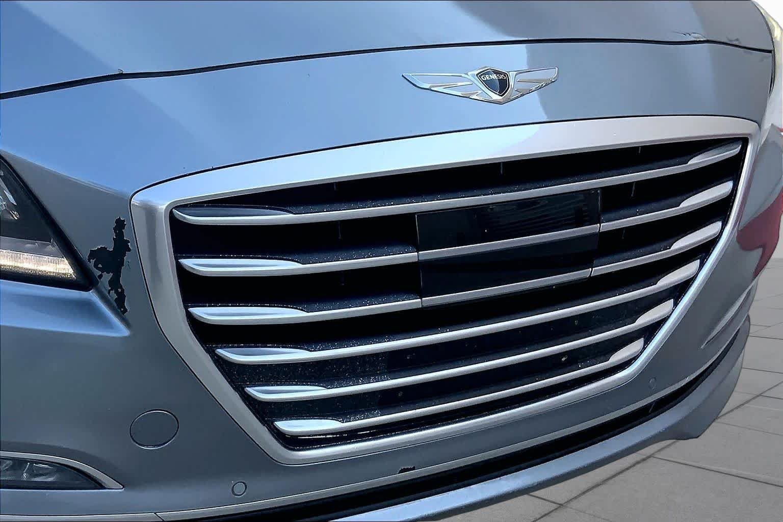 Used 2017 Parisian Gray Metallic Genesis 3.8L image 32